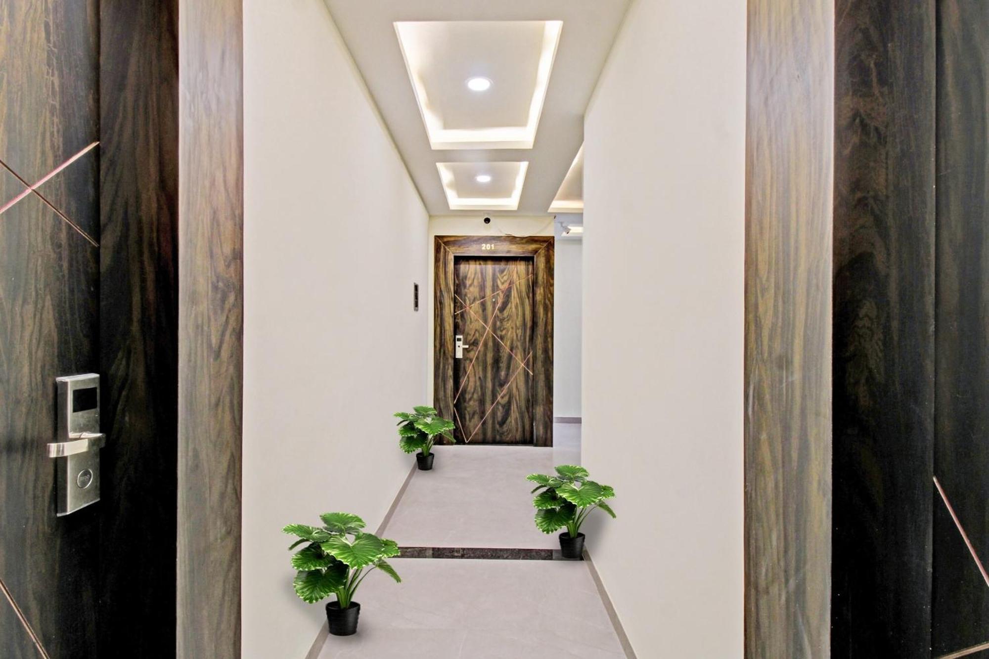 Townhouse Md Star Hotel Nagpur Luaran gambar